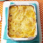 Simple Au Gratin Potatoes was pinched from <a href="https://www.tasteofhome.com/recipes/simple-au-gratin-potatoes/" target="_blank" rel="noopener">www.tasteofhome.com.</a>