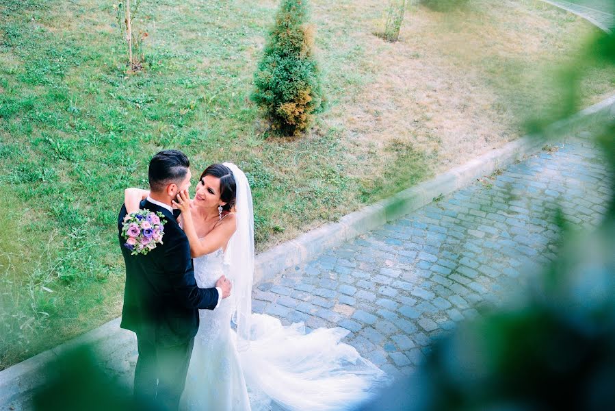 Wedding photographer Marius Onescu (mariuso). Photo of 8 April 2017