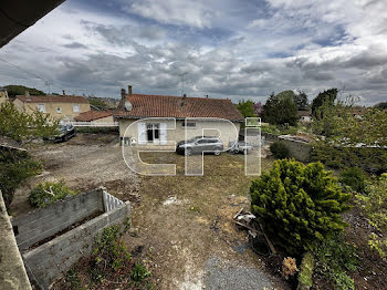 maison à Saint-Jean-de-Thouars (79)