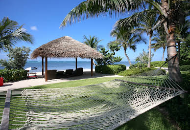 House with pool and terrace 4