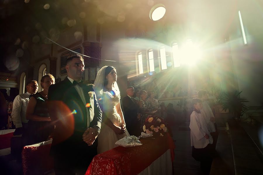 Fotografo di matrimoni Husovschi Razvan (razvan). Foto del 6 agosto 2018