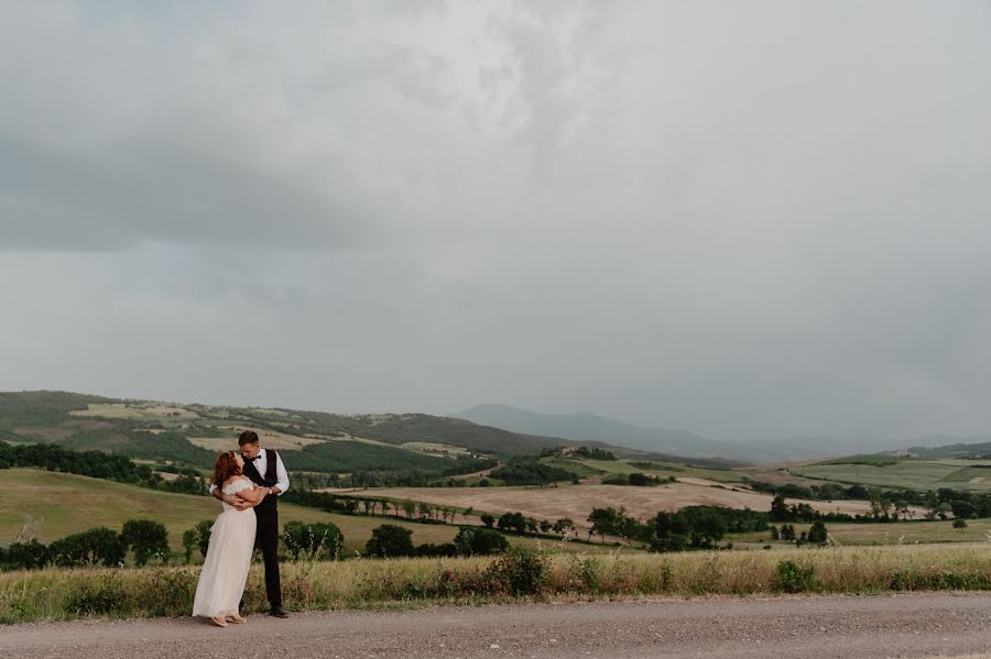 Fotografo di matrimoni Kristina Shatkova (kristinashatkova). Foto del 20 ottobre 2019