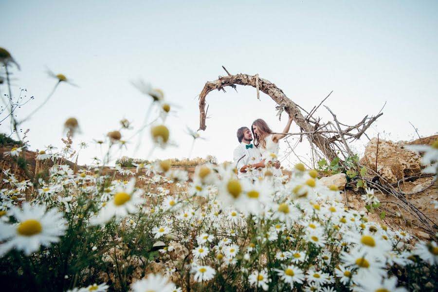 Fotógrafo de casamento Evgeniy Kryuchkov (maldovanov). Foto de 26 de maio 2016