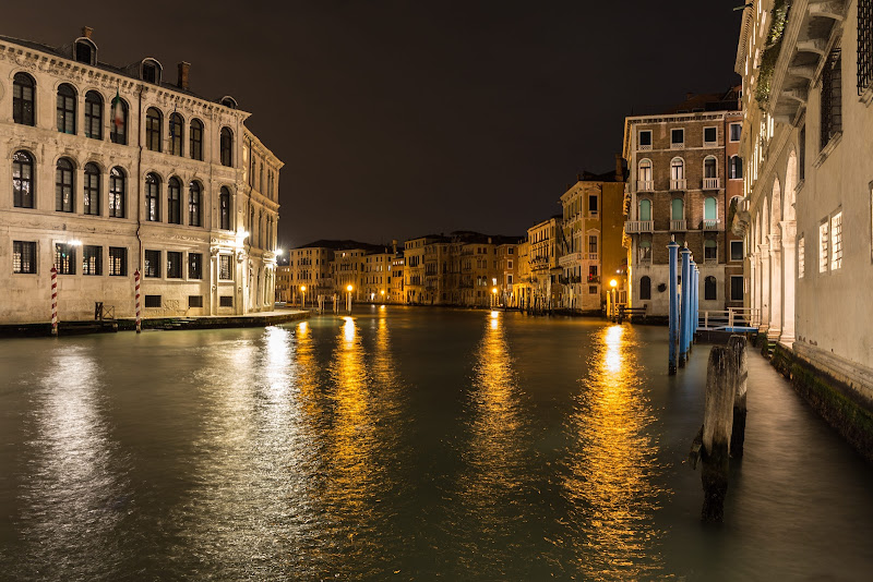 VENEZIA NOTTURNA di Cosimo CARBONE