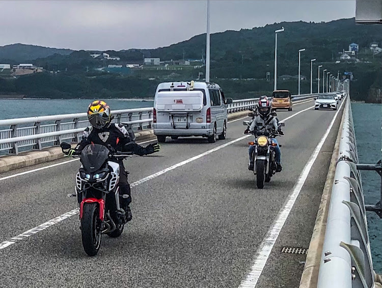 エリーゼのバイクデビュー・角島ツーリング・息子とプチオフ♪・ケーキ屋さんのハンバーガーに関するカスタム事例の投稿画像11枚目