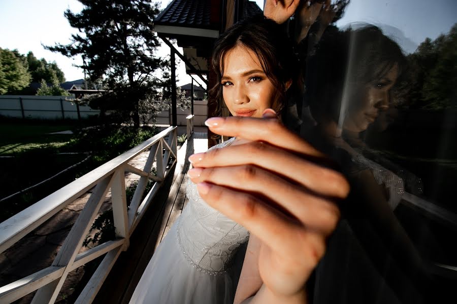 Fotógrafo de casamento Sergey Romanov (skudri). Foto de 4 de junho 2020