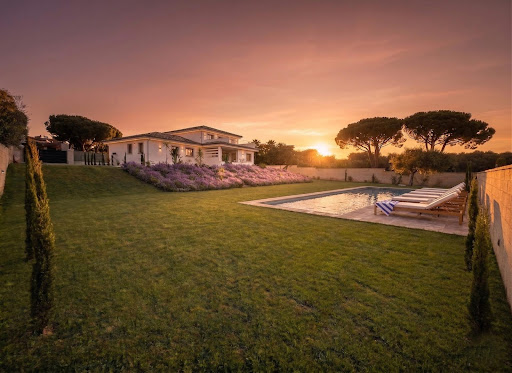 Property with pool 1