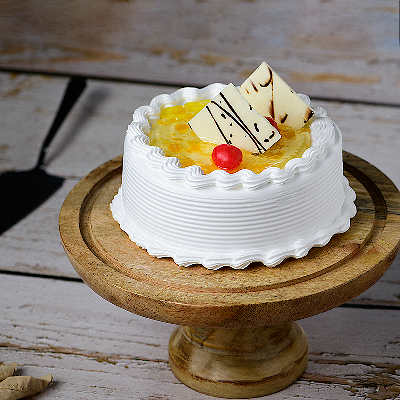 Pineapple Cake (Serves 8) 500 GMS