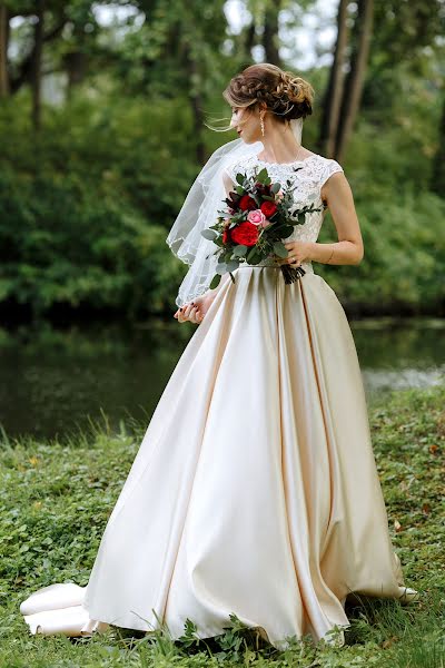 Wedding photographer Anastasiya Kuzina (anastasiakuzi). Photo of 13 April 2018