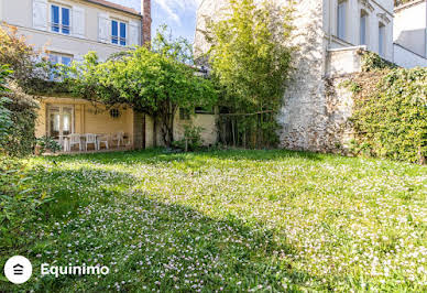 Maison avec terrasse 1