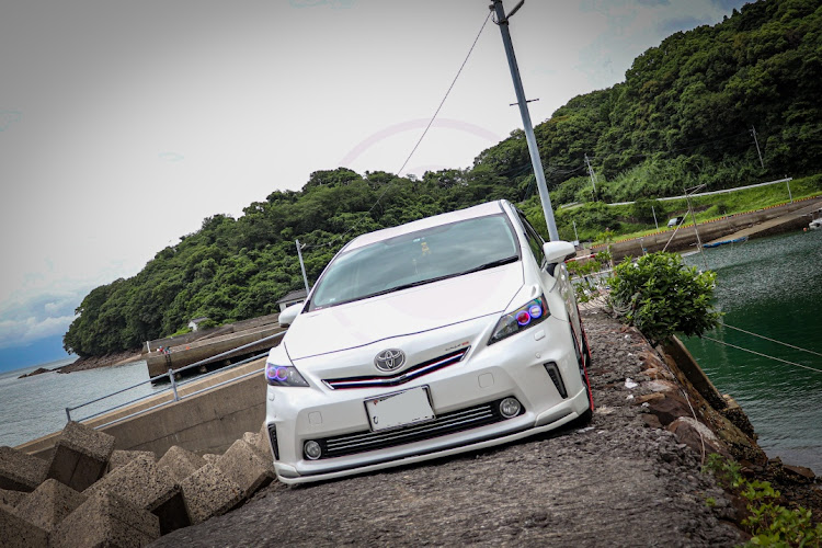プリウスαの７月もよろしくお願いいたします・ドライブ・海はテンション上がるに関するカスタム事例の投稿画像10枚目
