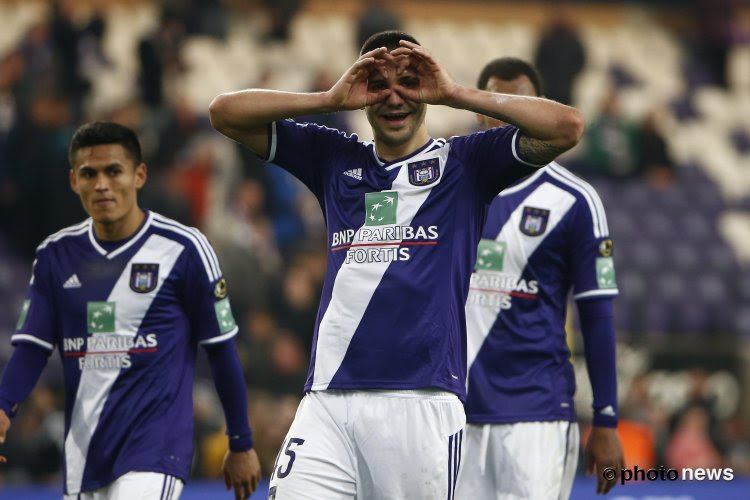 'Spaanse topper wil Mitrovic kopen én uitlenen aan Anderlecht'