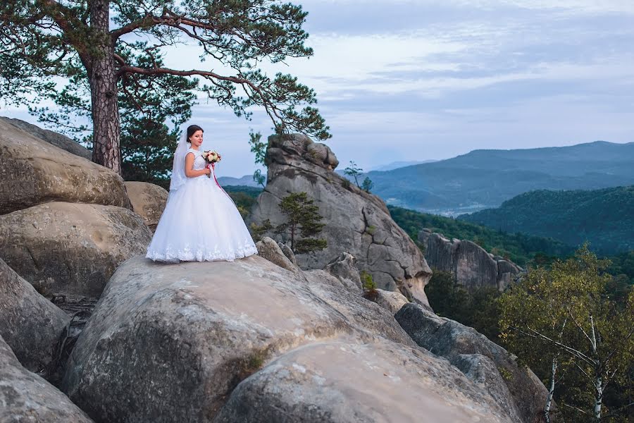 Fotógrafo de casamento Evgeniy Rogozov (evgenii). Foto de 9 de dezembro 2016