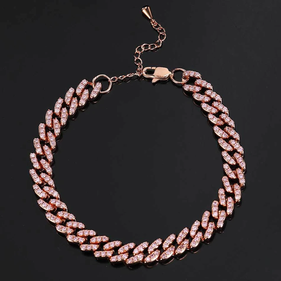 Chaîne de cheville Cuban Link diamantée à une rangée de zircons Un bijou élégant pour la cheville Éclat et style pour un look sophistiqué