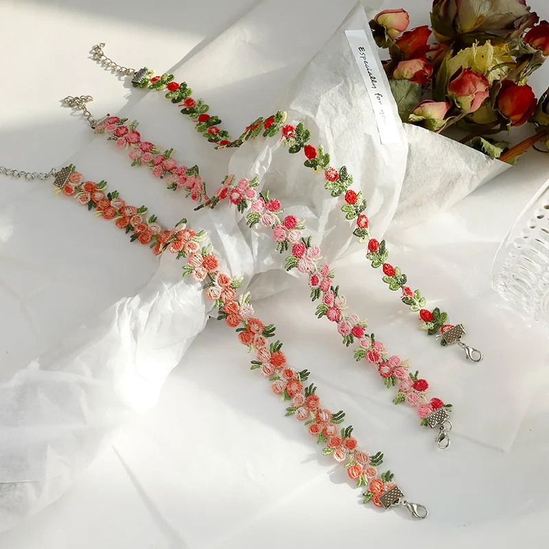 Female pink flower choker collar
