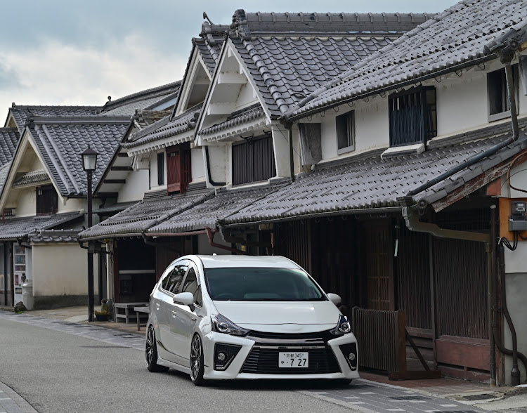 プリウスα G'sの古い街並み・夏の終わり・お盆休み終了・風鈴の音色で癒されましたに関するカスタム事例の投稿画像3枚目