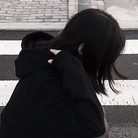 玲奈 .