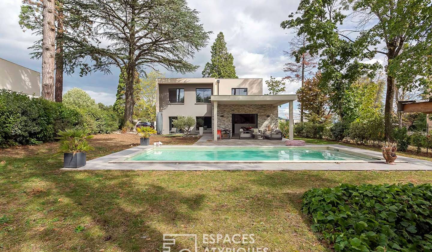 House with pool and terrace Saint-Didier-au-Mont-d'Or