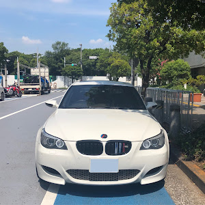 M5 E60