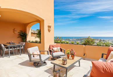 Appartement avec terrasse et piscine 19