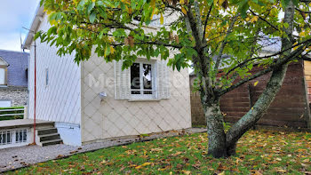 maison à Chaussenac (15)