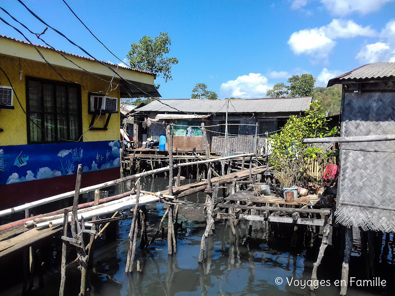 Coron, side street