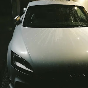 TT RS クーペ