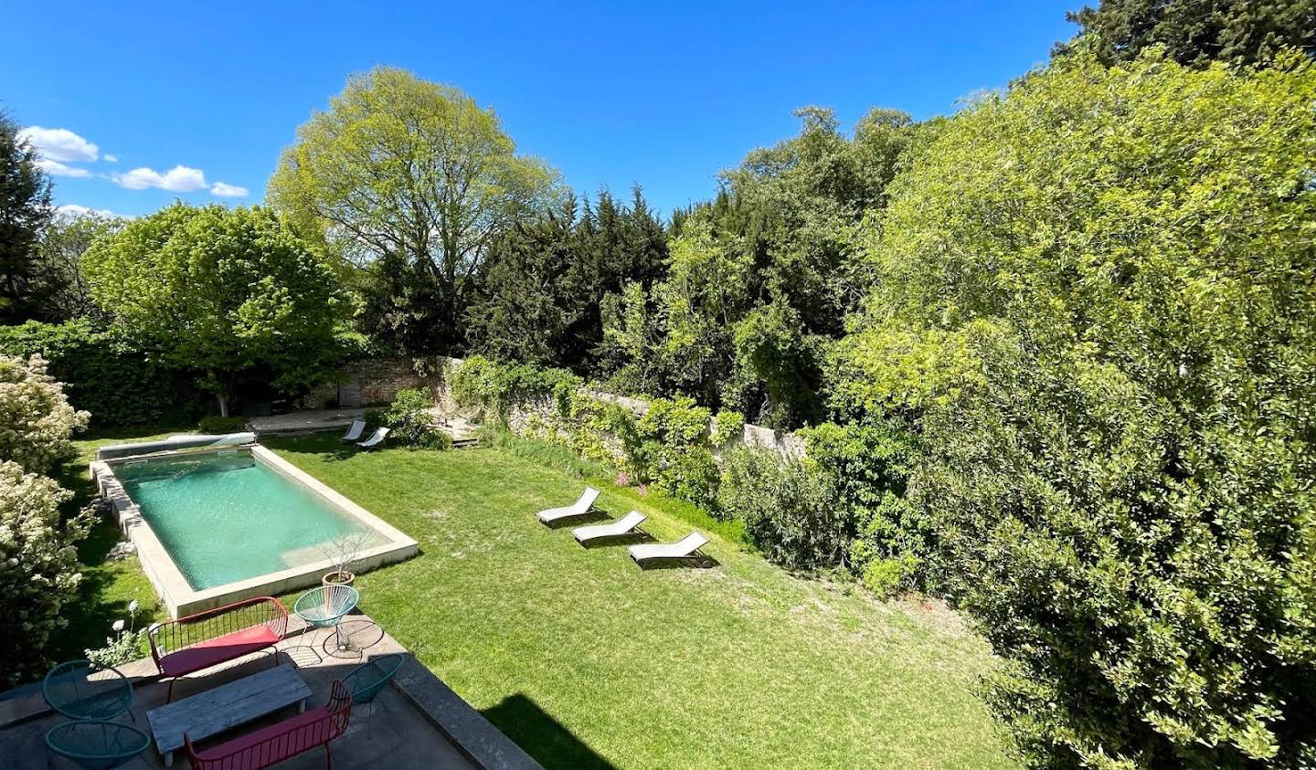 House with pool and terrace Uzès