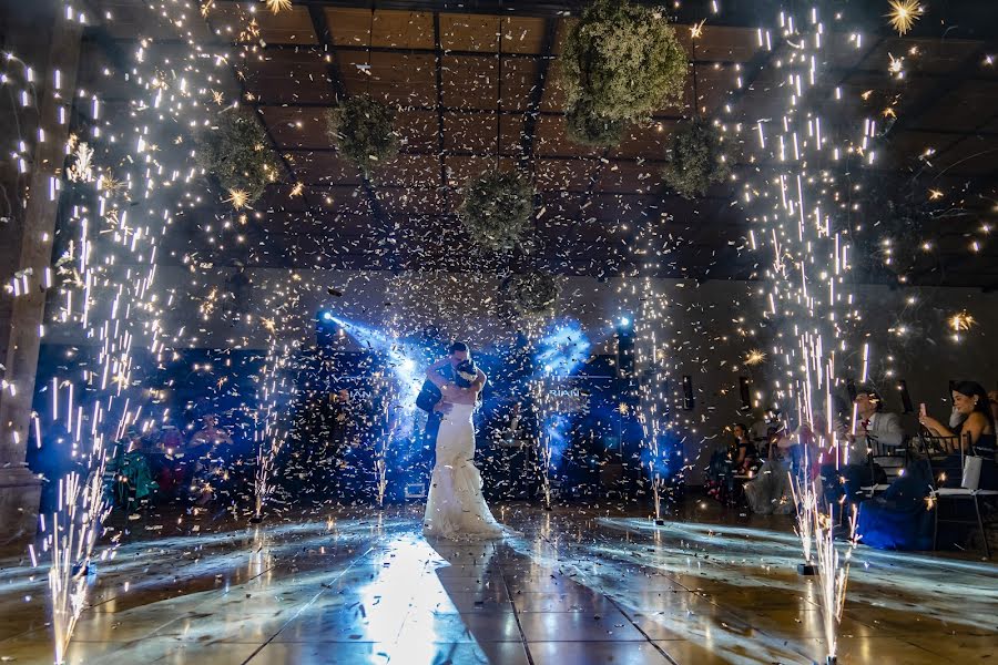 Fotografo di matrimoni Charly Alvarez (carlosalvarez). Foto del 21 settembre 2019