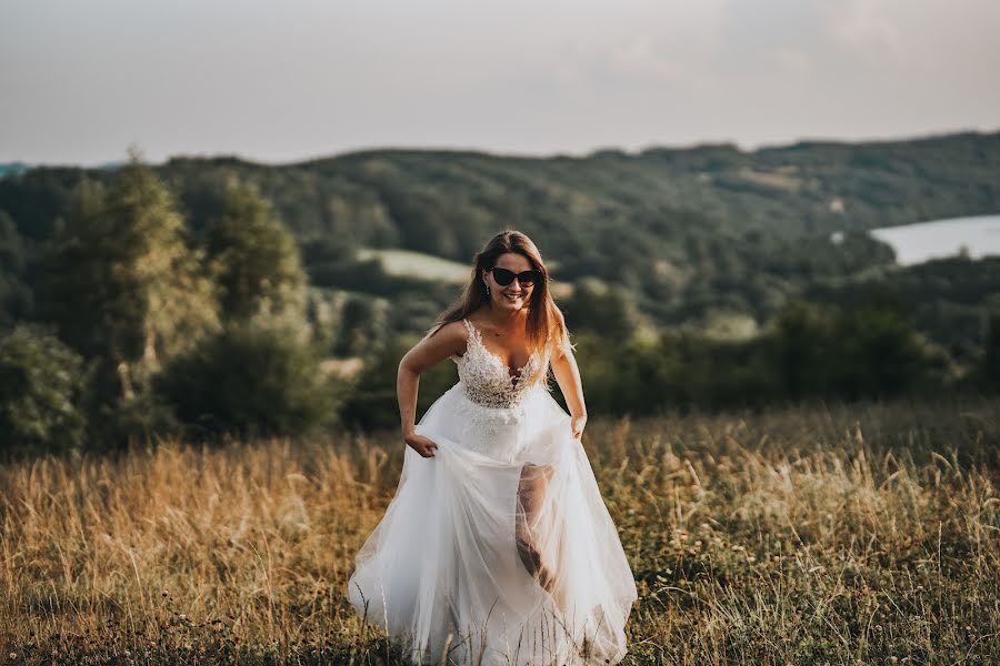 Wedding photographer Rafał Naumczyk (krweddingspl). Photo of 18 September 2022