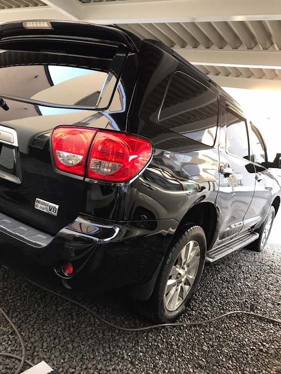 セコイアの洗車・いつもイイネ&コメントありがとうございます🙇‍♂️・3月もよろしくお願いしますに関するカスタム事例の投稿画像1枚目