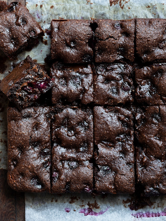 The foodie's mouth-watering blueberry brownies