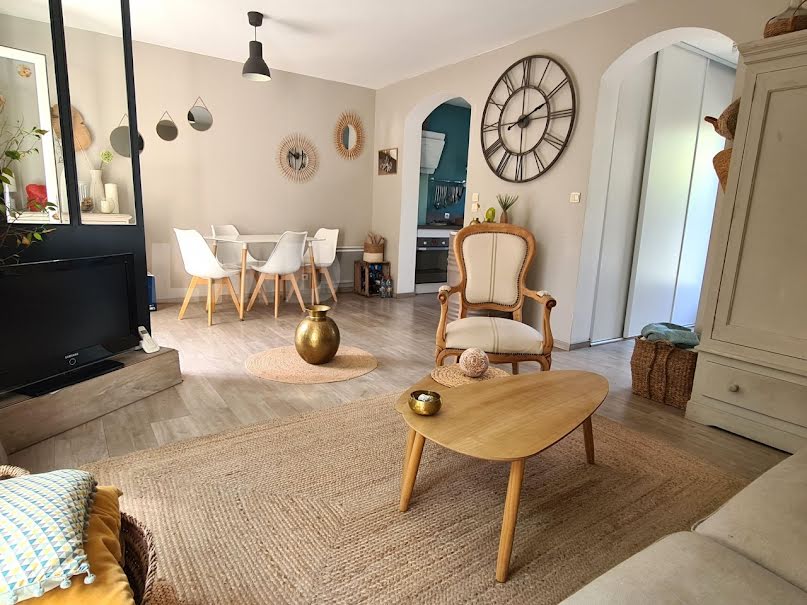 Vente villa 3 pièces 65 m² à L'Isle-sur-la-Sorgue (84800), 280 000 €