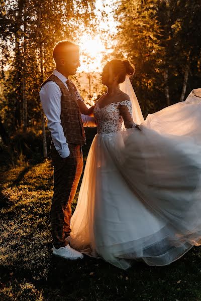 Fotografo di matrimoni Elena Lovcevich (elenalovcevich). Foto del 10 settembre 2020