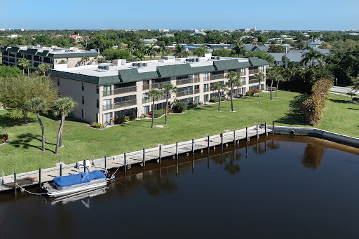 Prestige apartment / penthouse for sale in Punta Gorda (United States) - Residential building canal front, palm trees
