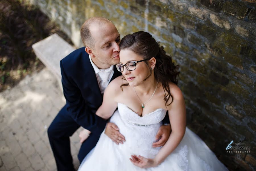 Fotografo di matrimoni Tamás Boros (botamaphoto). Foto del 25 febbraio 2019