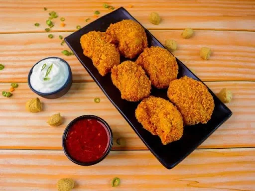 Paneer Kurkure Momos With House Momos Chilli Dip And Mayonnaise Dip