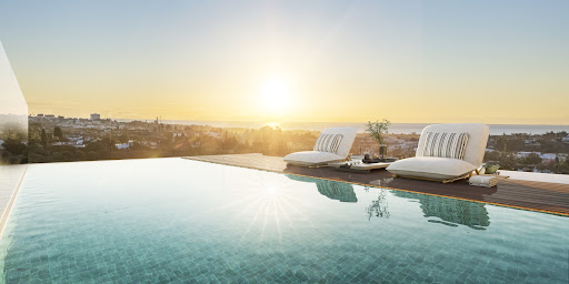 Apartment with terrace and pool 4