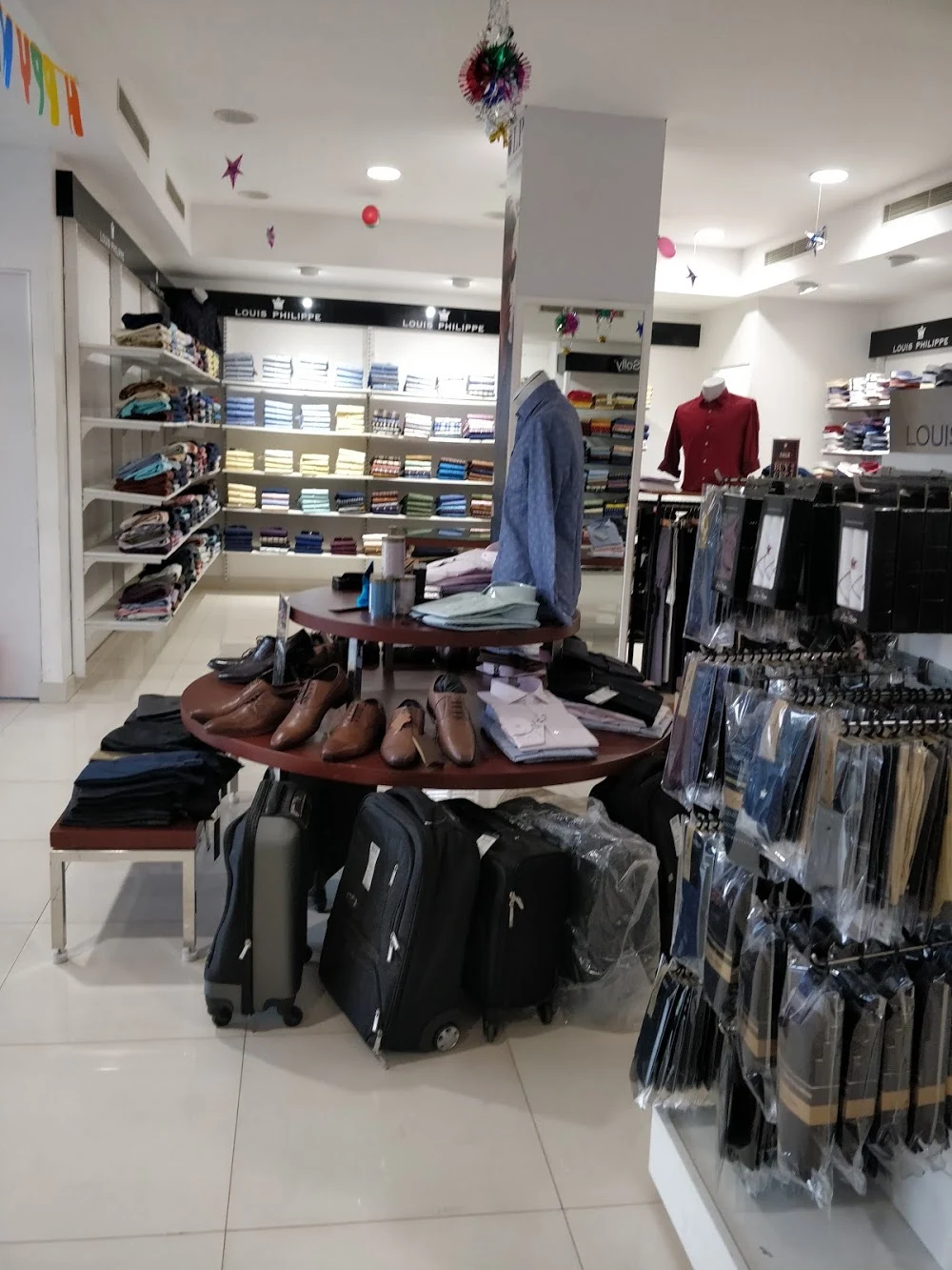Louis Philippe in National Highway No 8 Gurgaon,Delhi - Best Louis Philippe-Readymade  Garment Retailers in Delhi - Justdial