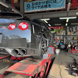 NISSAN GT-R R35