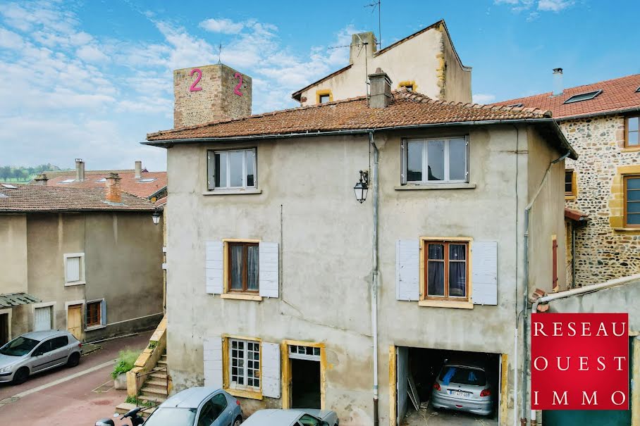 Vente maison 5 pièces 122 m² à Savigny (69210), 150 000 €