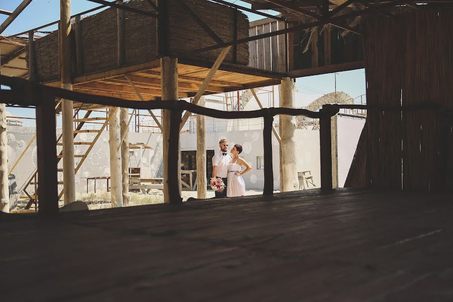 Fotógrafo de bodas Aleksandra Danilova (alexandrakuuz). Foto del 2 de agosto 2015