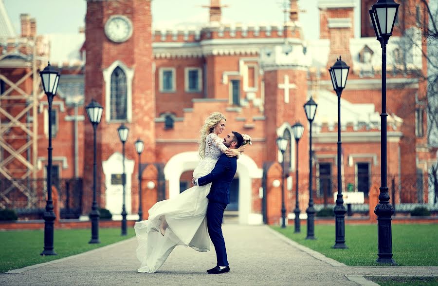 Wedding photographer Vladislav Volkov (volkvrn). Photo of 5 July 2018