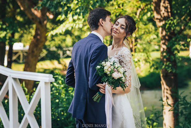 Fotografo di matrimoni Denis Manov (denismanov). Foto del 6 ottobre 2018