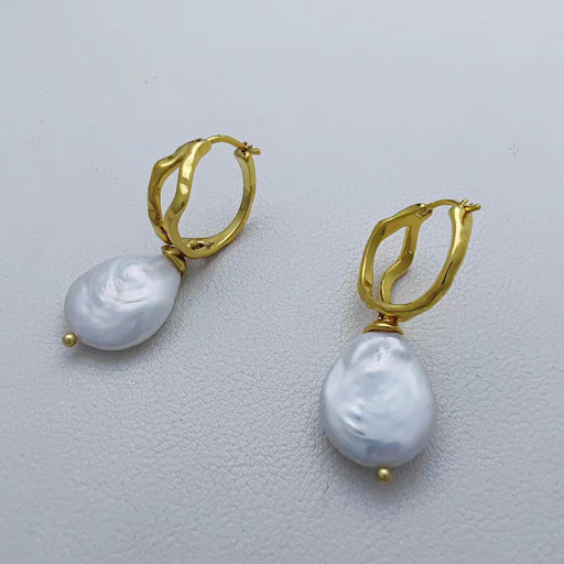 Title 1, Trendy Vacuum Vapor Plated Gold Earrings High C...