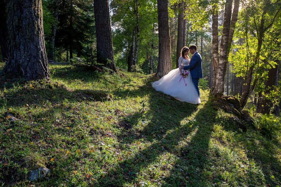 Vestuvių fotografas Vadim Korkin-Alaberdov (korkinalaberdov). Nuotrauka 2022 gegužės 10