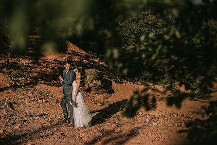 Vestuvių fotografas Daniel Cseh (tothemoonandback). Nuotrauka 2022 balandžio 27