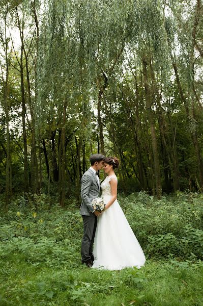 Fotógrafo de casamento Aleksandra Kharlamova (akharlamova). Foto de 13 de novembro 2016