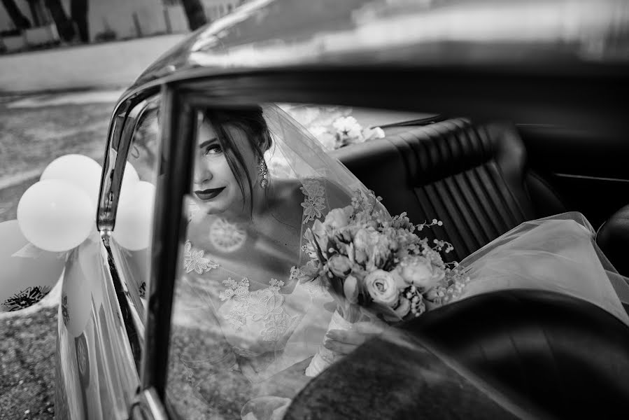 Fotógrafo de casamento Andrei Branea (branea). Foto de 16 de junho 2016