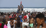 About 800 000 people visited the Durban beachfront on the New Year's long weekend, taking advantage of perfect weather.